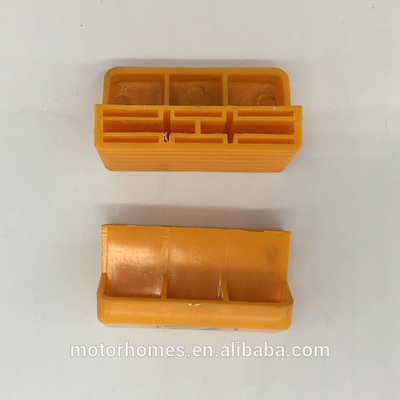 Plastic adjuster of height for the mechanical suspension driver seat